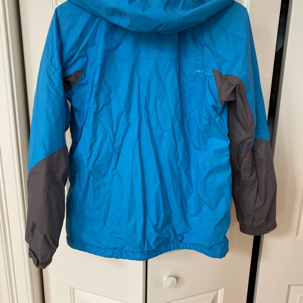 Helly Hansen women’s rain/wind coat - Picture 5 of 6